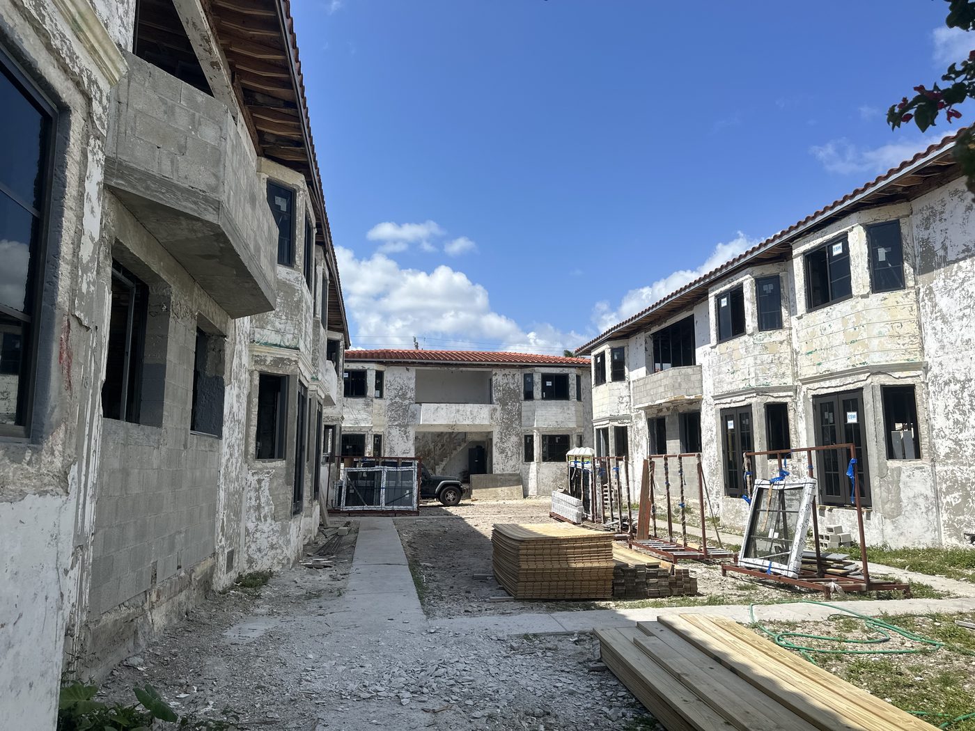 Courtyard between the two wings with new windows installed